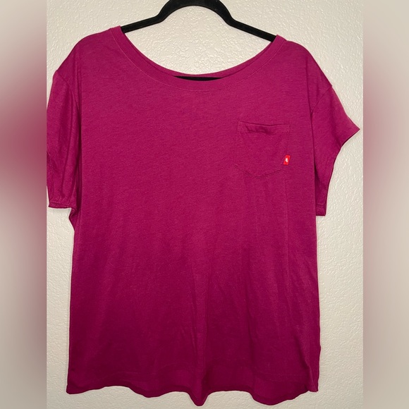 Nike Pocket Tee - Picture 1 of 4